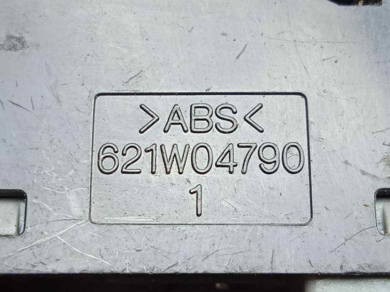 Recambio de mando elevalunas trasero izquierdo para chevrolet nubira berlina 2.0 diesel cat referencia OEM IAM 621W04790 DECO 6.