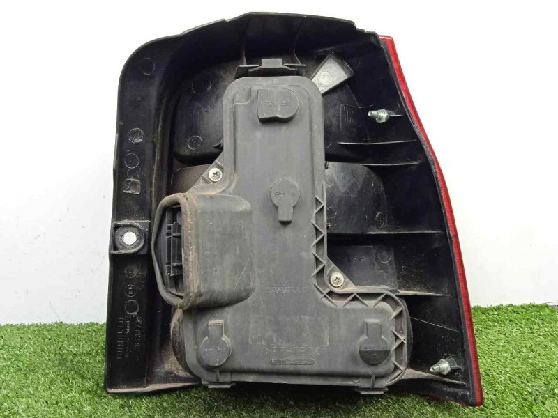 Recambio de piloto trasero izquierdo para volkswagen lupo (6x1/6e1) 1.4 16v referencia OEM IAM   