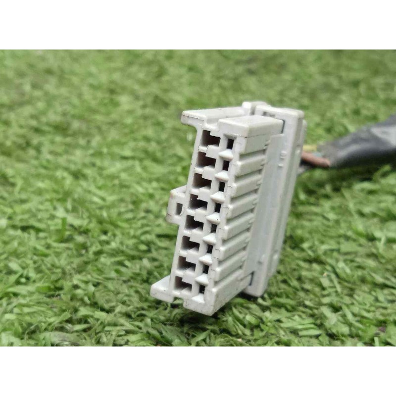 Recambio de retrovisor izquierdo para nissan primera berlina (p12) 2.2 16v turbodiesel cat referencia OEM IAM 96302AU411 ELECTRI