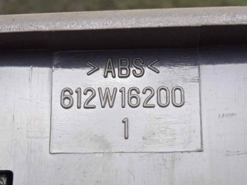 Recambio de mando elevalunas trasero derecho para chevrolet nubira berlina 2.0 diesel cat referencia OEM IAM 621W04790 DECO 6.PI