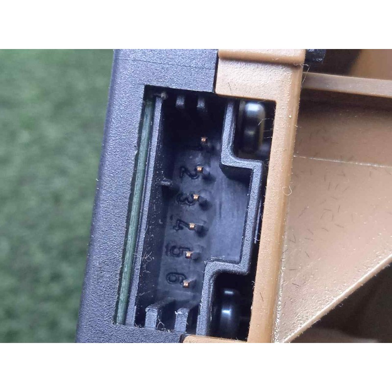 Recambio de aireador delantero izquierdo para mercedes-benz clase s (w221) berlina 3.0 cdi cat referencia OEM IAM A2218300154 BE