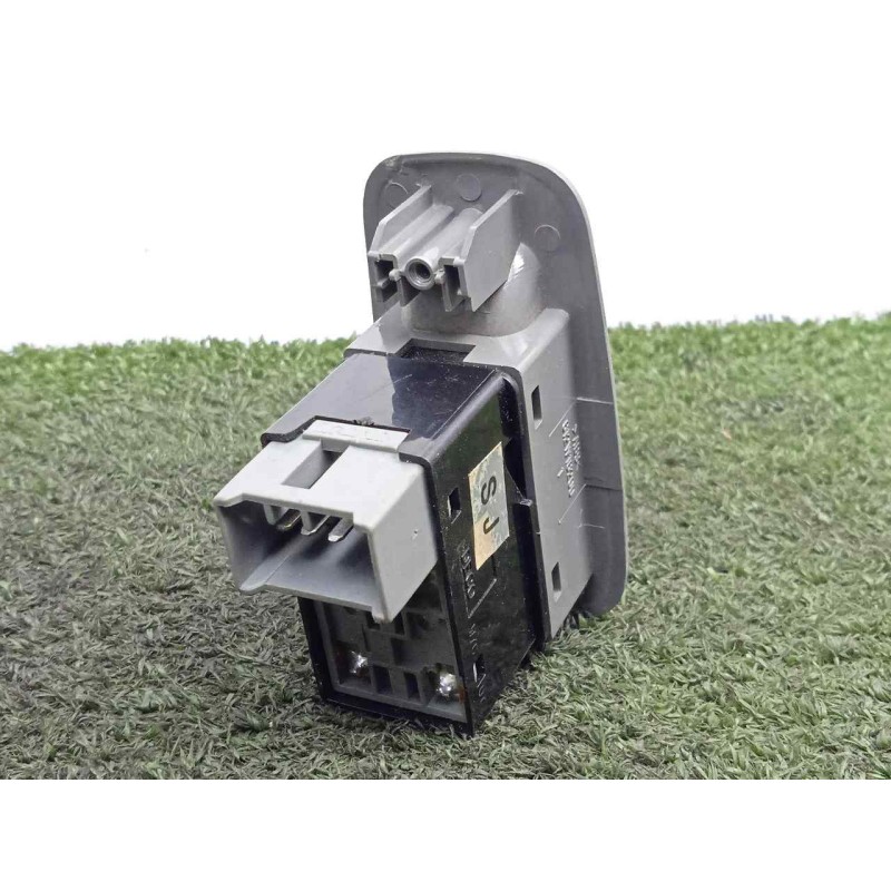 Recambio de mando elevalunas trasero derecho para chevrolet nubira berlina 2.0 diesel cat referencia OEM IAM 621W04790 DECO 6.PI