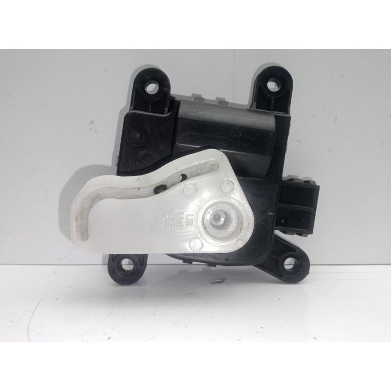 Recambio de motor apertura trampillas climatizador para kia rio 1.2 cat referencia OEM IAM H400730880  