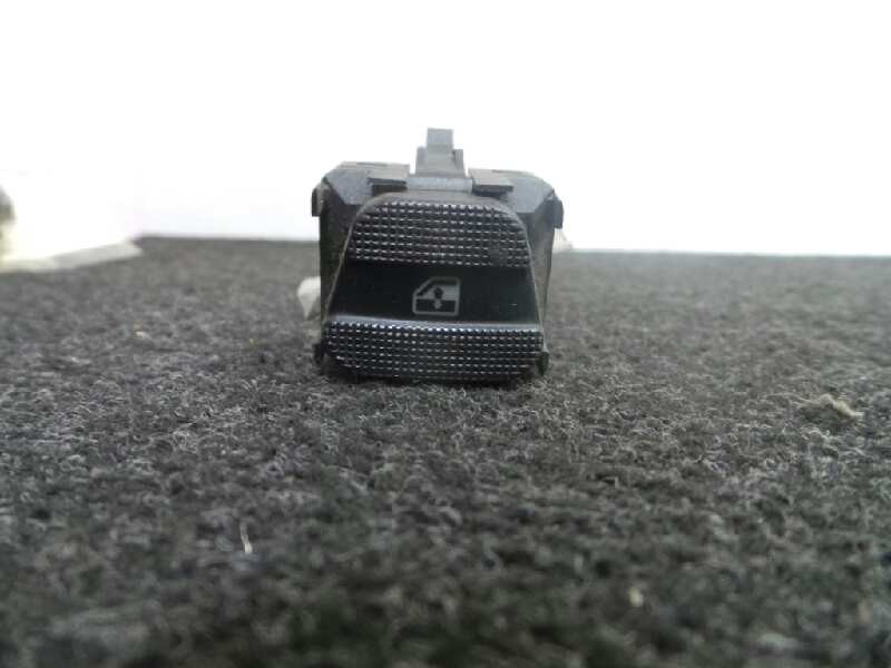 Recambio de mando elevalunas delantero derecho para volkswagen golf iii berlina (1h1) 2.0 16v referencia OEM IAM   5 PINES