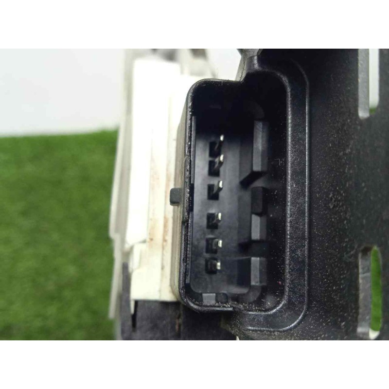 Recambio de cerradura puerta delantera izquierda para peugeot 308 sw referencia OEM IAM  5.PUERTAS 6.PINES