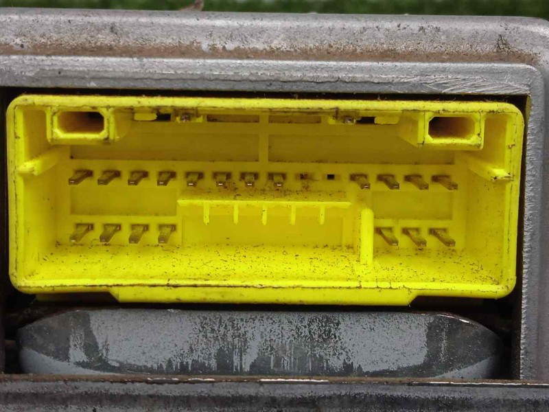 Recambio de centralita airbag para mitsubishi galloper (hyundai) 2.5 td cat referencia OEM IAM MR268157-1523002471  