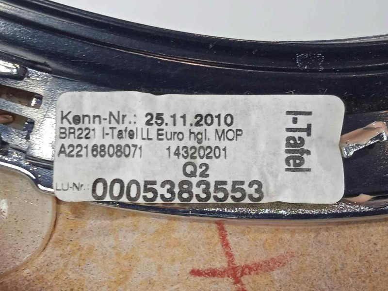 Recambio de moldura para mercedes-benz clase s (w221) berlina 3.0 cdi cat referencia OEM IAM A2216808071 MOLDURA.SALPICADERO 