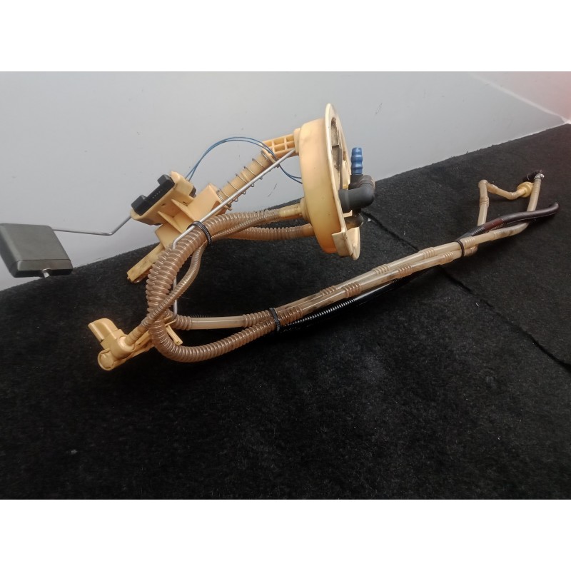 Recambio de aforador para bmw serie 1 berlina (e81/e87) 2.0 turbodiesel cat referencia OEM IAM REF:09270801  MEDIDOR.GASOIL