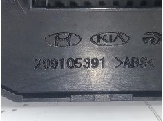 Recambio de interruptor para kia rio 1.2 cat referencia OEM IAM 299105391-299105390 CONTROL DE TRACCIÓN  2