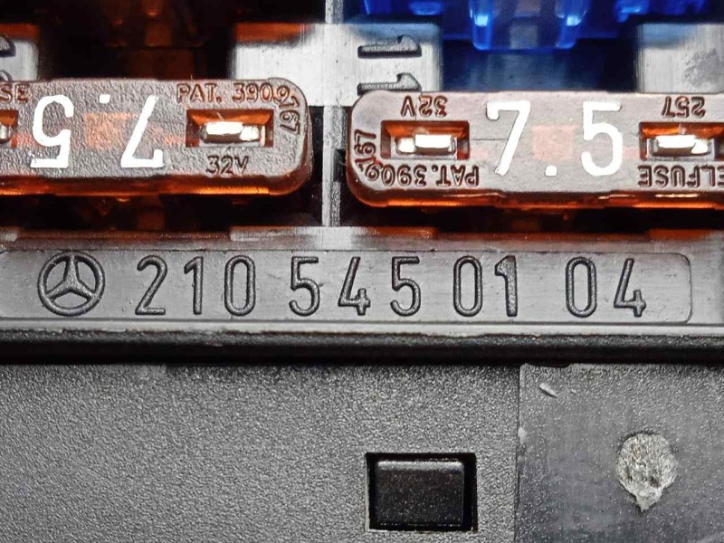 Recambio de interruptor luces para mercedes-benz clase e (w210) familiar 4.2 v8 32v cat referencia OEM IAM 2105450104 DOBLE NIEB