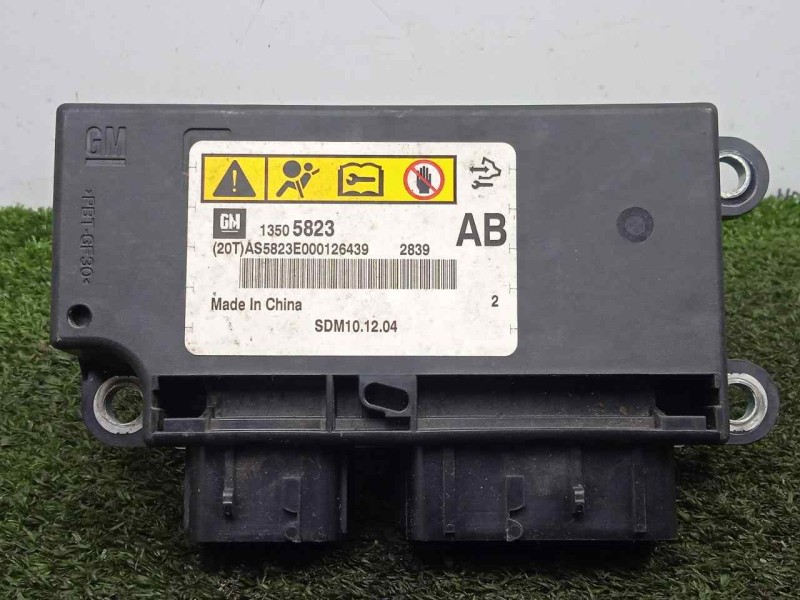 Recambio de centralita airbag para chevrolet cruze 1.6 cat referencia OEM IAM 13505823  