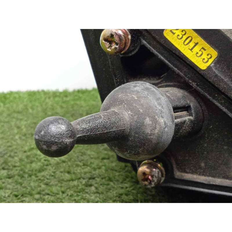 Recambio de retrovisor izquierdo para hyundai accent (lc) 1.5 12v cat referencia OEM IAM SINREFERENCIA MANUAL NEGRO.PLASCTICO