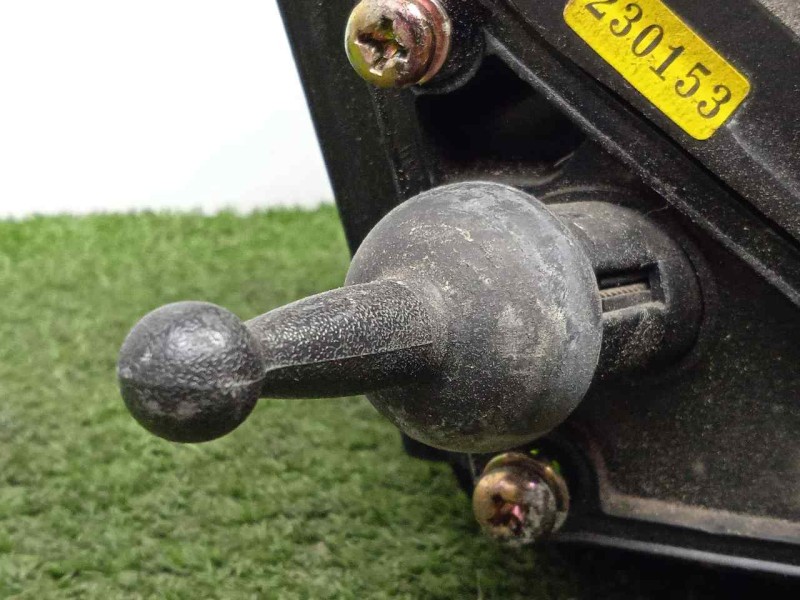 Recambio de retrovisor izquierdo para hyundai accent (lc) 1.5 12v cat referencia OEM IAM SINREFERENCIA MANUAL NEGRO.PLASCTICO