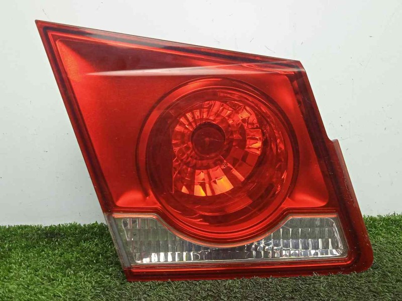 Recambio de piloto trasero izquierdo interior para chevrolet cruze 1.6 cat referencia OEM IAM 96830489 4.PUERTAS INTERIOR