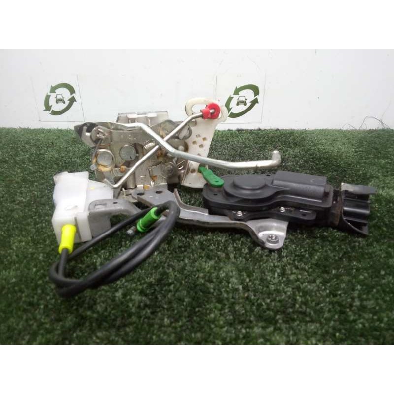 Recambio de cerradura puerta delantera izquierda para toyota aygo (kgb/wnb) 1.0 cat referencia OEM IAM SINREFERENCIA 5.PINES 