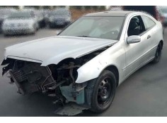 Recambio de puerta delantera izquierda para mercedes-benz clase c (w203) sportcoupe 2.2 cdi cat referencia OEM IAM   GRIS