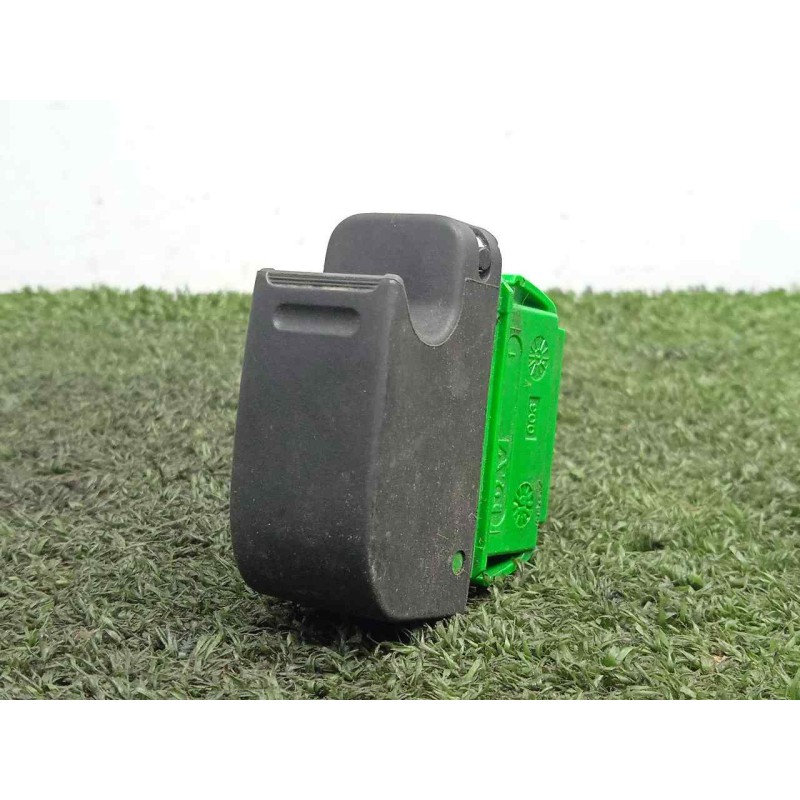 Recambio de mando elevalunas delantero izquierdo para toyota aygo (kgb/wnb) 1.0 cat referencia OEM IAM 846100H010A 1.BOTON 4.PIN