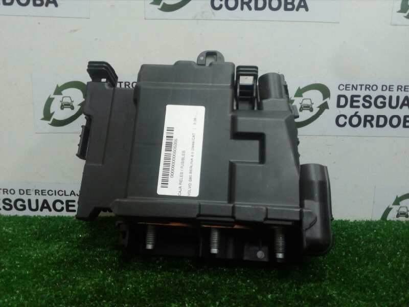 Recambio de caja reles / fusibles para volvo s80 berlina 2.0 diesel cat referencia OEM IAM 30659092  