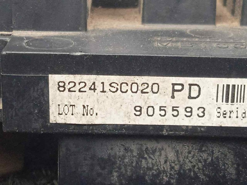 Recambio de caja reles / fusibles para subaru forester s12 2.0 diesel cat referencia OEM IAM 82241SC020  