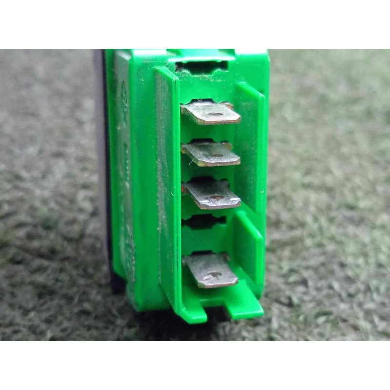 Recambio de mando elevalunas delantero izquierdo para toyota aygo (kgb/wnb) 1.0 cat referencia OEM IAM 846100H010A 1.BOTON 4.PIN