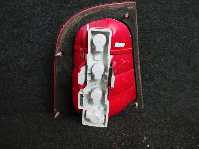 Recambio de piloto trasero derecho para skoda octavia berlina (1u2) 1.9 tdi referencia OEM IAM  00-04 