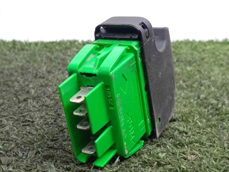 Recambio de mando elevalunas delantero izquierdo para toyota aygo (kgb/wnb) 1.0 cat referencia OEM IAM 846100H010A 1.BOTON 4.PIN