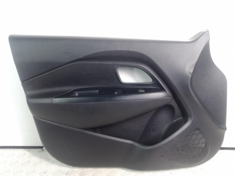 Recambio de guarnecido puerta delantera izquierda para kia rio 1.2 cat referencia OEM IAM 823101W010  