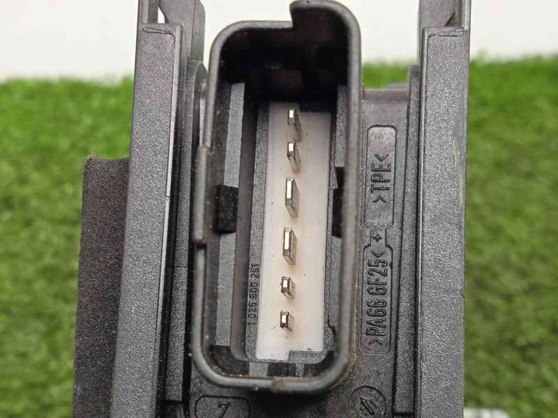 Recambio de motor elevalunas delantero derecho para peugeot 308 sw referencia OEM IAM 9657247580-0130822369  