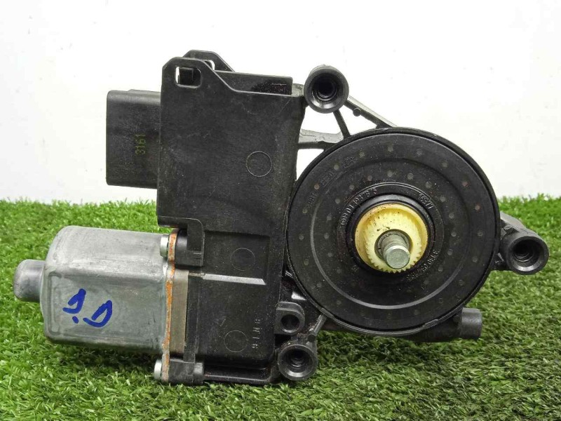 Recambio de motor elevalunas delantero derecho para peugeot 308 sw referencia OEM IAM 9657247580-0130822369  