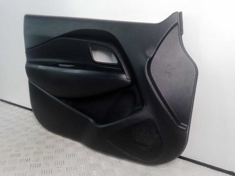 Recambio de guarnecido puerta delantera izquierda para kia rio 1.2 cat referencia OEM IAM 823101W010  