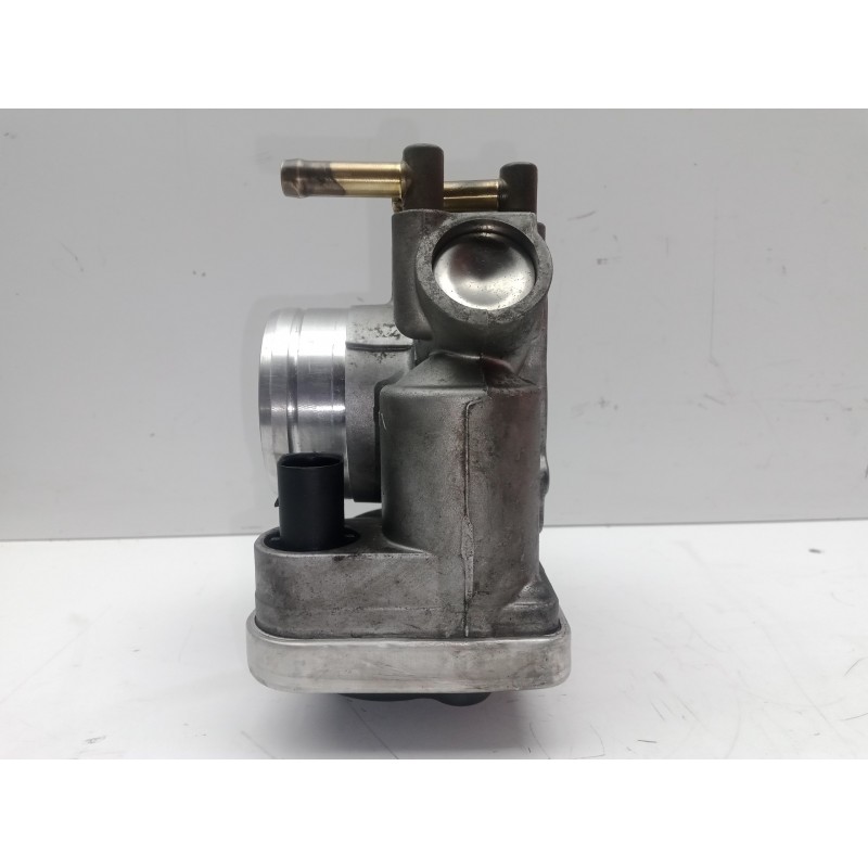 Recambio de caja mariposa para audi a3 (8l) 1.6 referencia OEM IAM 06A133062N VDO 6.PINES