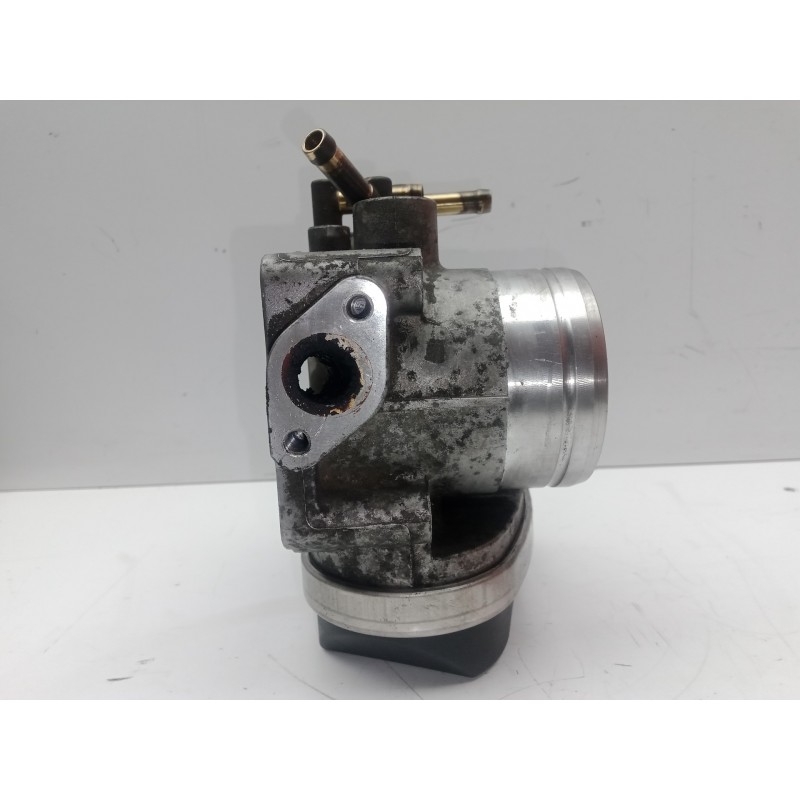 Recambio de caja mariposa para audi a3 (8l) 1.6 referencia OEM IAM 06A133062N VDO 6.PINES