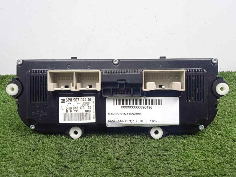 Recambio de mando climatizador para seat leon (1p1) 1.9 tdi referencia OEM IAM 5P0907044M  