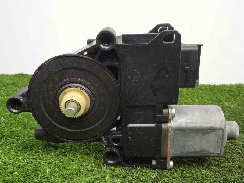 Recambio de motor elevalunas trasero derecho para peugeot 308 sw referencia OEM IAM 9680617480-0130822448  