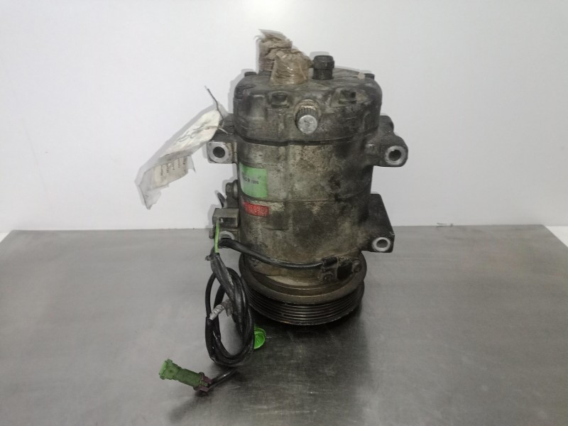 Recambio de compresor aire acondicionado para audi a6 avant (c4) 2.5 tdi cat (ael) referencia OEM IAM 4A0260805AD-565J690692-506