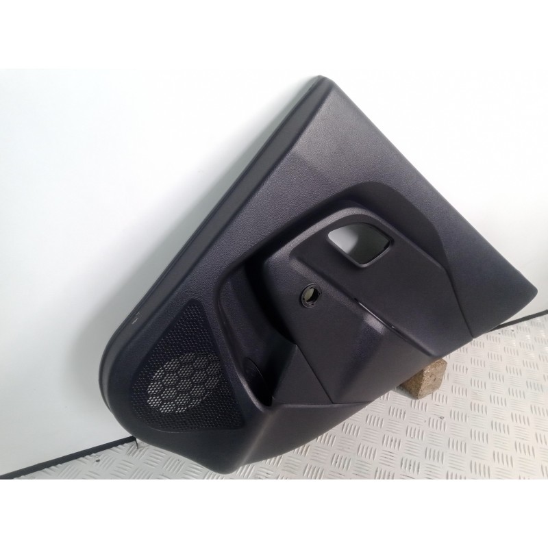 Recambio de guarnecido puerta trasera derecha para kia rio 1.2 cat referencia OEM IAM 833021W200HU  