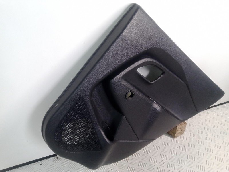 Recambio de guarnecido puerta trasera derecha para kia rio 1.2 cat referencia OEM IAM 833021W200HU  