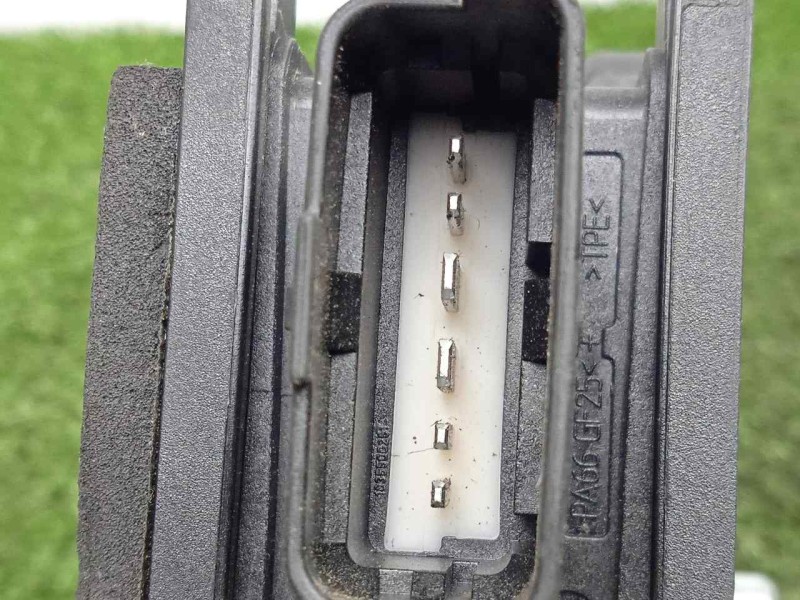 Recambio de motor elevalunas trasero izquierdo para peugeot 308 sw referencia OEM IAM 9680692380-0130822449  