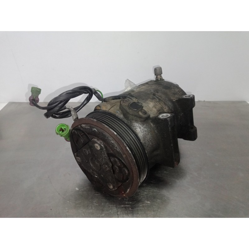 Recambio de compresor aire acondicionado para audi a6 avant (c4) 2.5 tdi cat (ael) referencia OEM IAM 4A0260805AD-565J690692-506