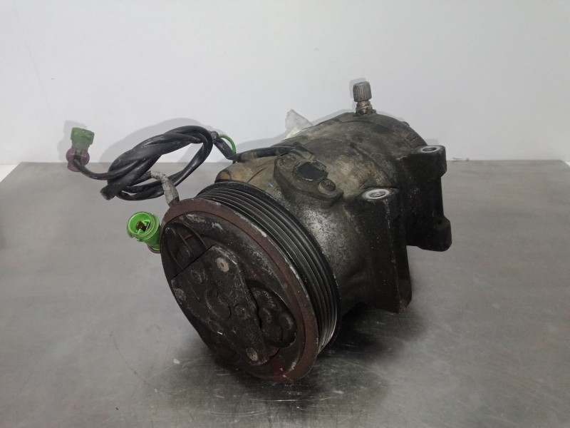 Recambio de compresor aire acondicionado para audi a6 avant (c4) 2.5 tdi cat (ael) referencia OEM IAM 4A0260805AD-565J690692-506