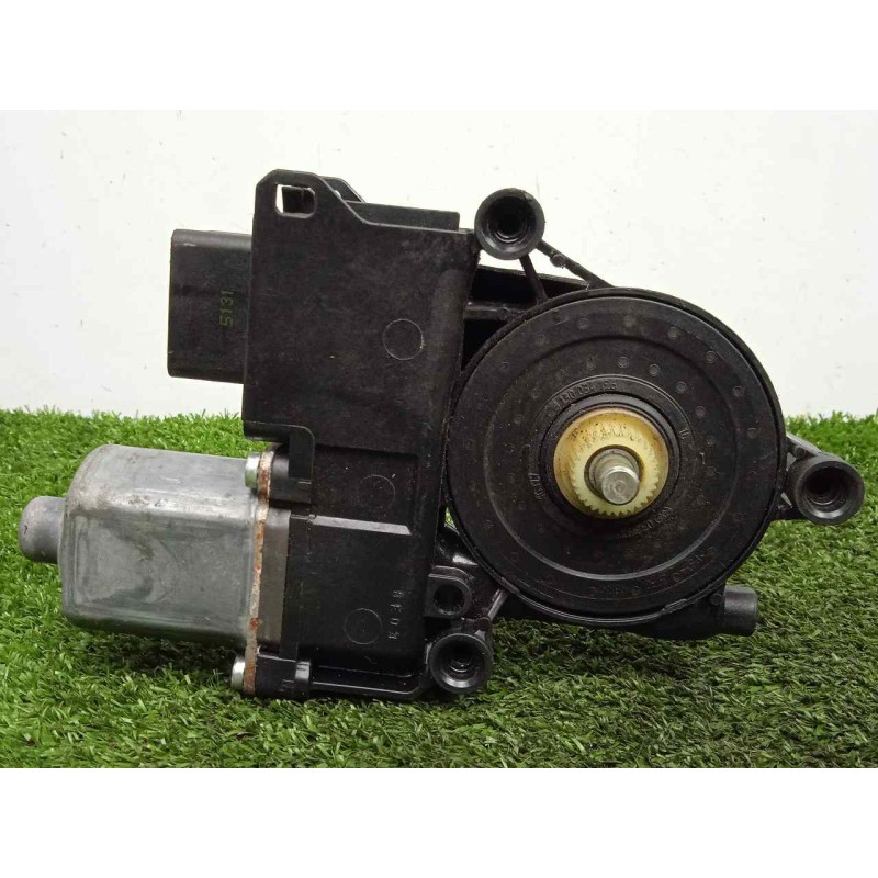 Recambio de motor elevalunas trasero izquierdo para peugeot 308 sw referencia OEM IAM 9680692380-0130822449  