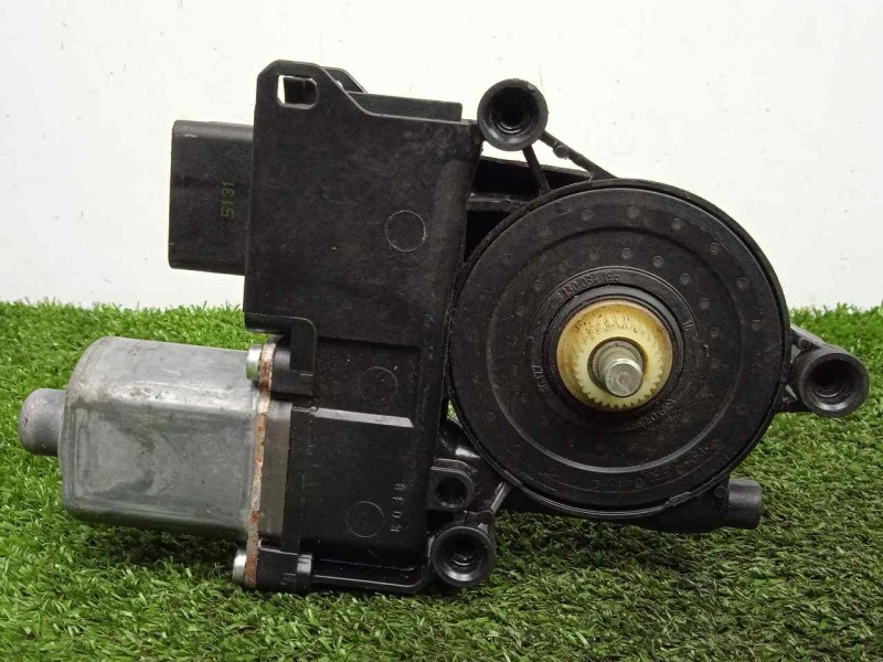 Recambio de motor elevalunas trasero izquierdo para peugeot 308 sw referencia OEM IAM 9680692380-0130822449  