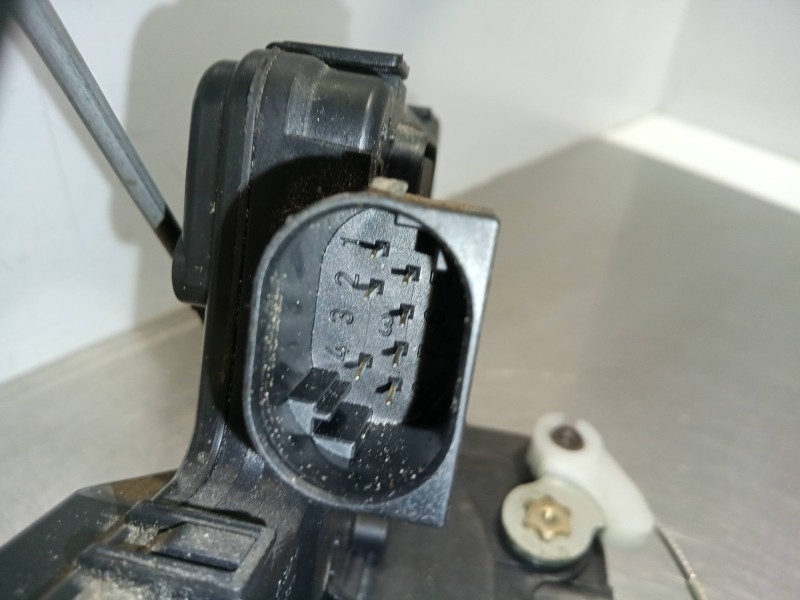 Recambio de cerradura puerta trasera izquierda para bmw serie 3 berlina (e46) 325xi referencia OEM IAM NOTIENEREFERENCIA 98-00 -