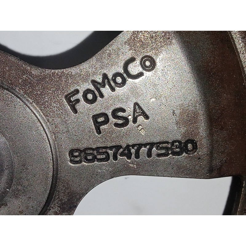 Recambio de polea arbol levas para citroën berlingo 1.6 16v hdi referencia OEM IAM 9657477580  