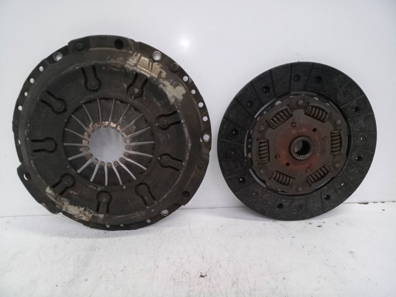 Recambio de kit embrague para audi a6 avant (c4) 2.5 tdi cat (ael) referencia OEM IAM 046141031M  