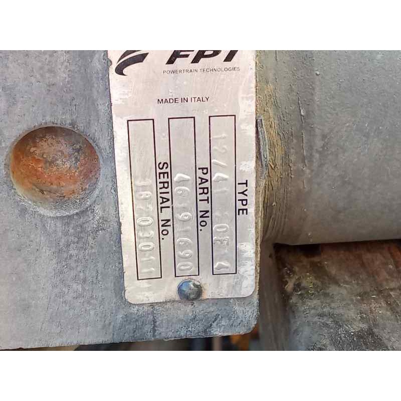 Recambio de puente trasero para iveco daily ka 3.0 diesel cat referencia OEM IAM 46391690-20F4 RELACION: 3.41 - 3,41 - LONGITUD: