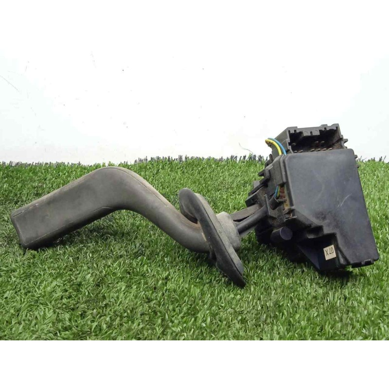 Recambio de mando limpia para volvo v40 familiar 1.9 diesel cat referencia OEM IAM   