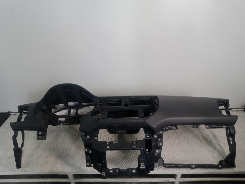 Recambio de salpicadero para kia rio 1.2 cat referencia OEM IAM   