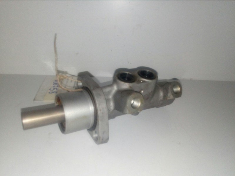 Recambio de bomba freno para renault clio iii 1.2 referencia OEM IAM 23  