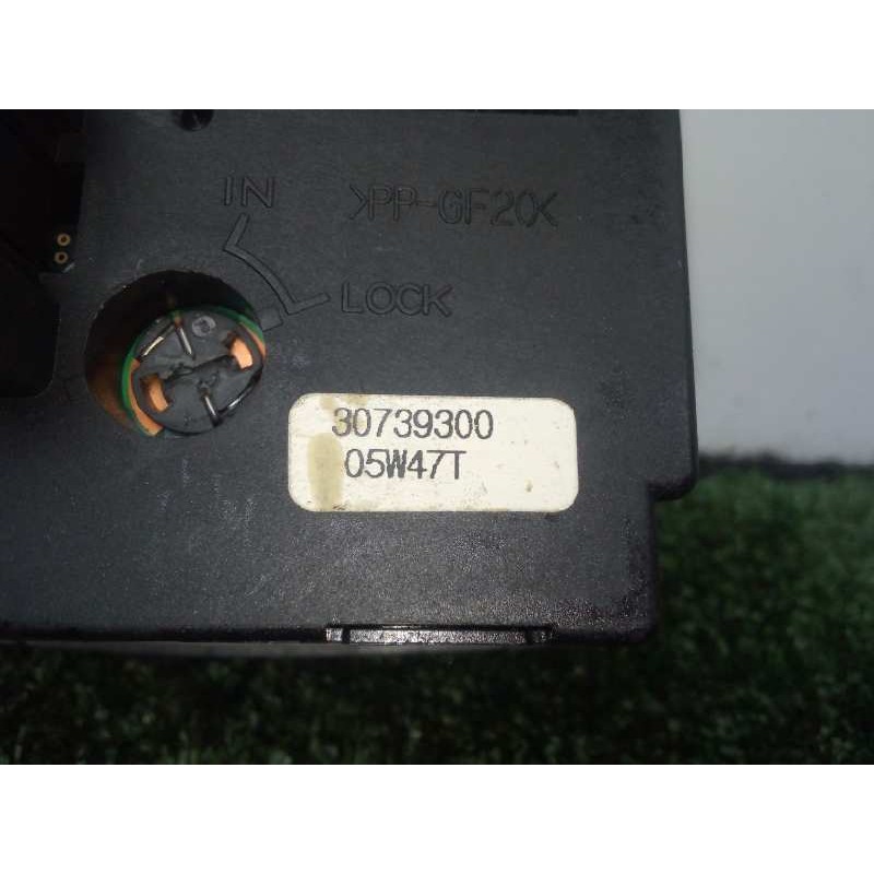 Recambio de interruptor luces para volvo s40 berlina 2.0 diesel cat referencia OEM IAM 30739300 03-12 2.ANTINIEBLAS
